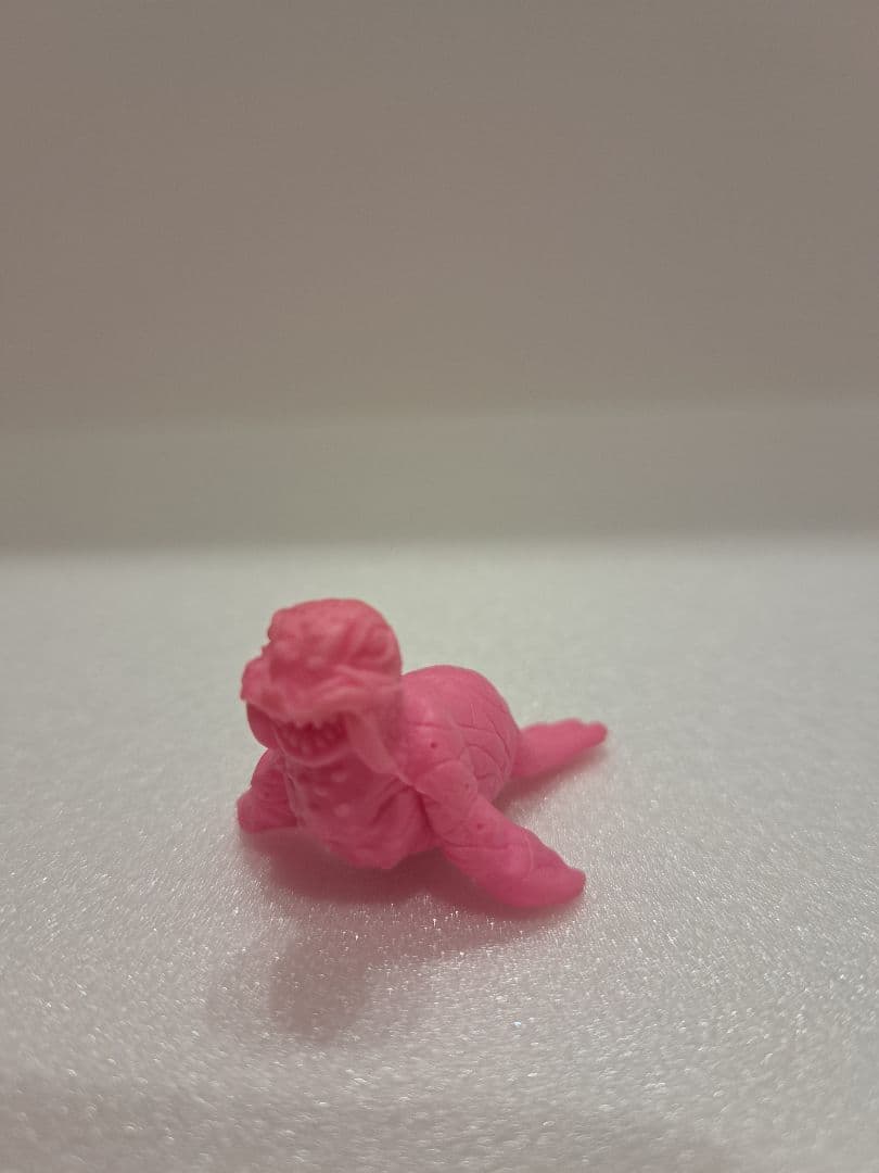 お*)様 「ウルトラQ」怪獣消しゴム「トドラ」