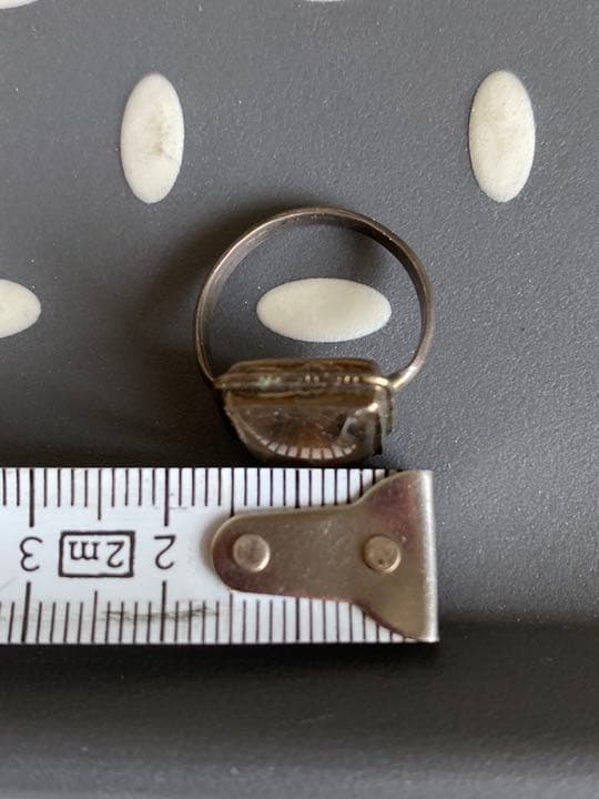 蝶々の羽根リング　骨董品