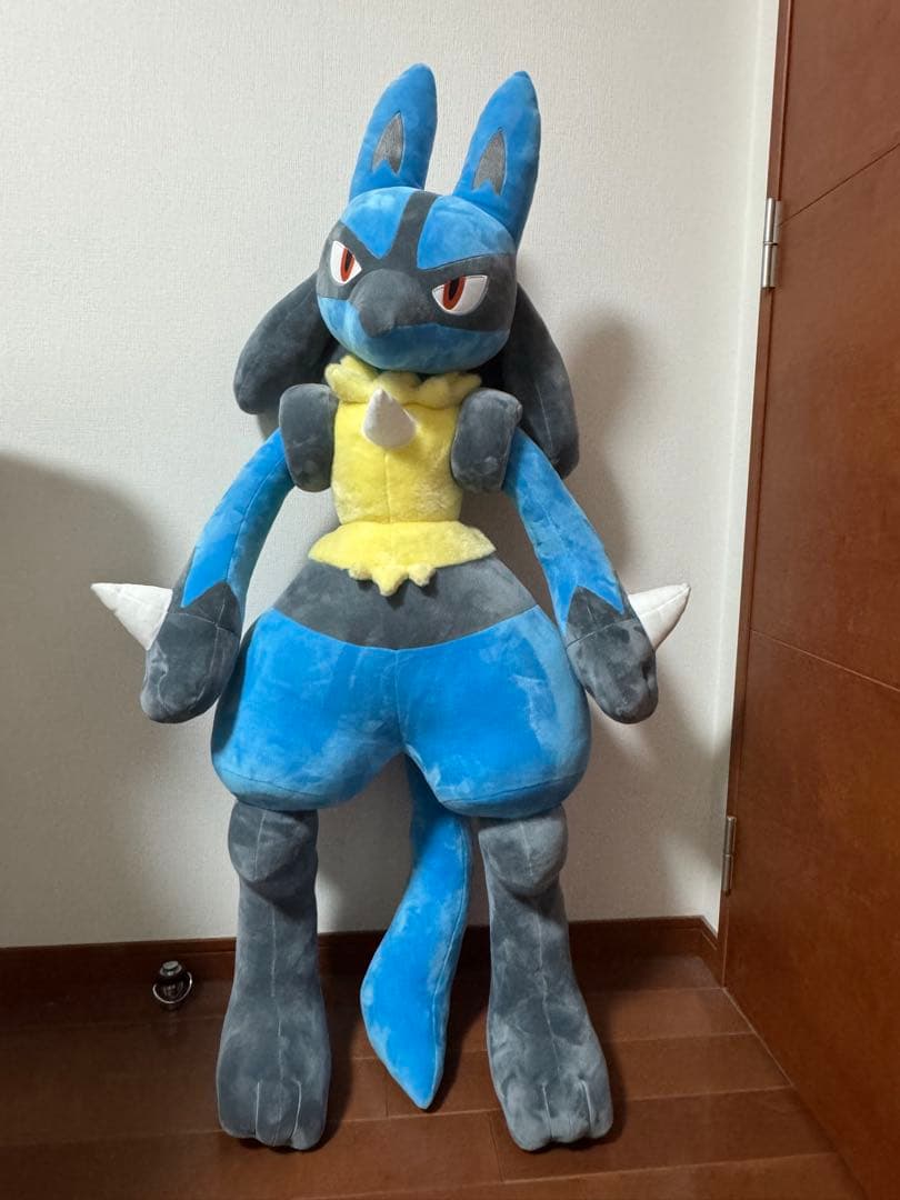 ポケモン 等身大ルカリオ