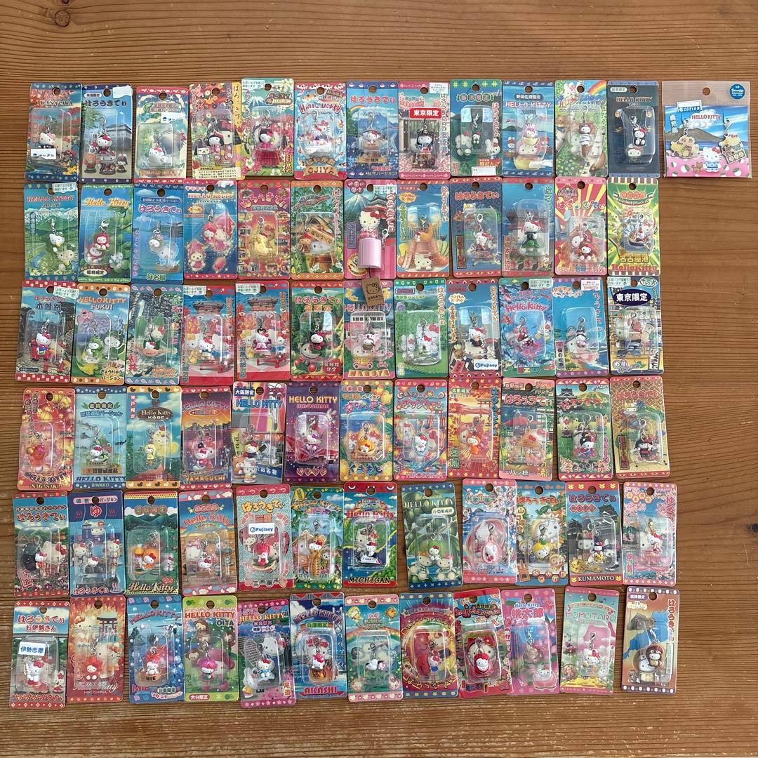ご当地ハローキティ　ファスナーマスコット　73個　まとめ売り