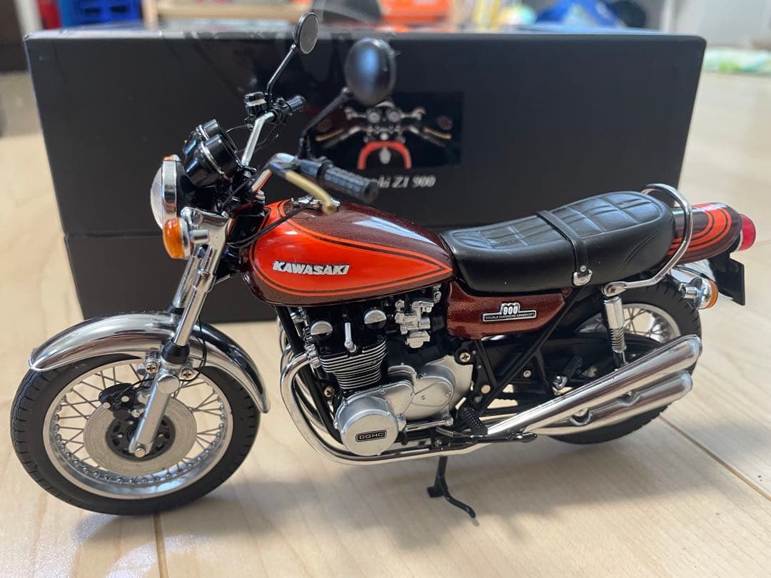 オートバイ・バイク MINICHAMPS Kawasaki Z1 900 1/12