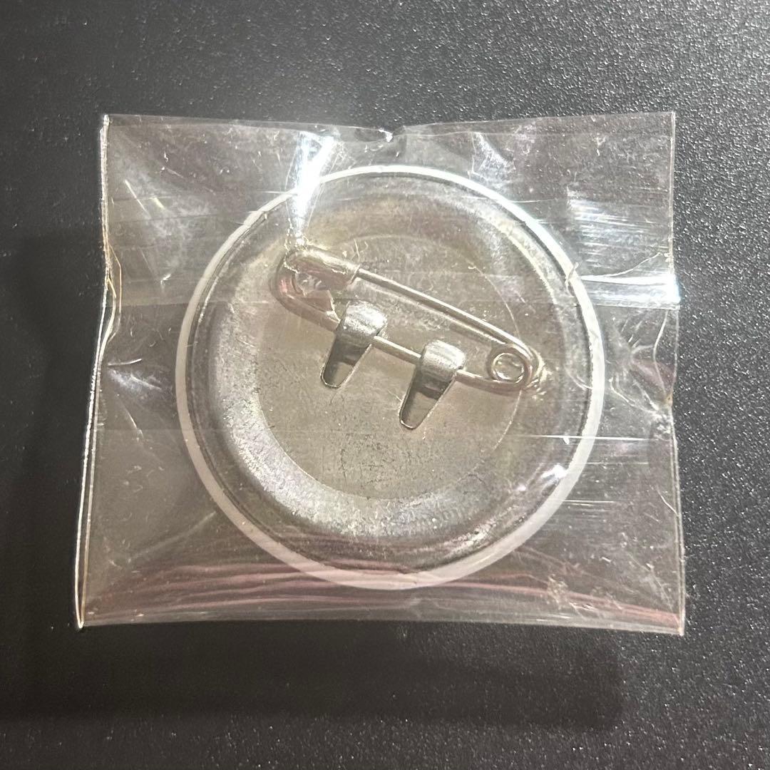 【希少品】ジョジョ 缶バッジ 週刊少年ジャンプ当選品 非売品