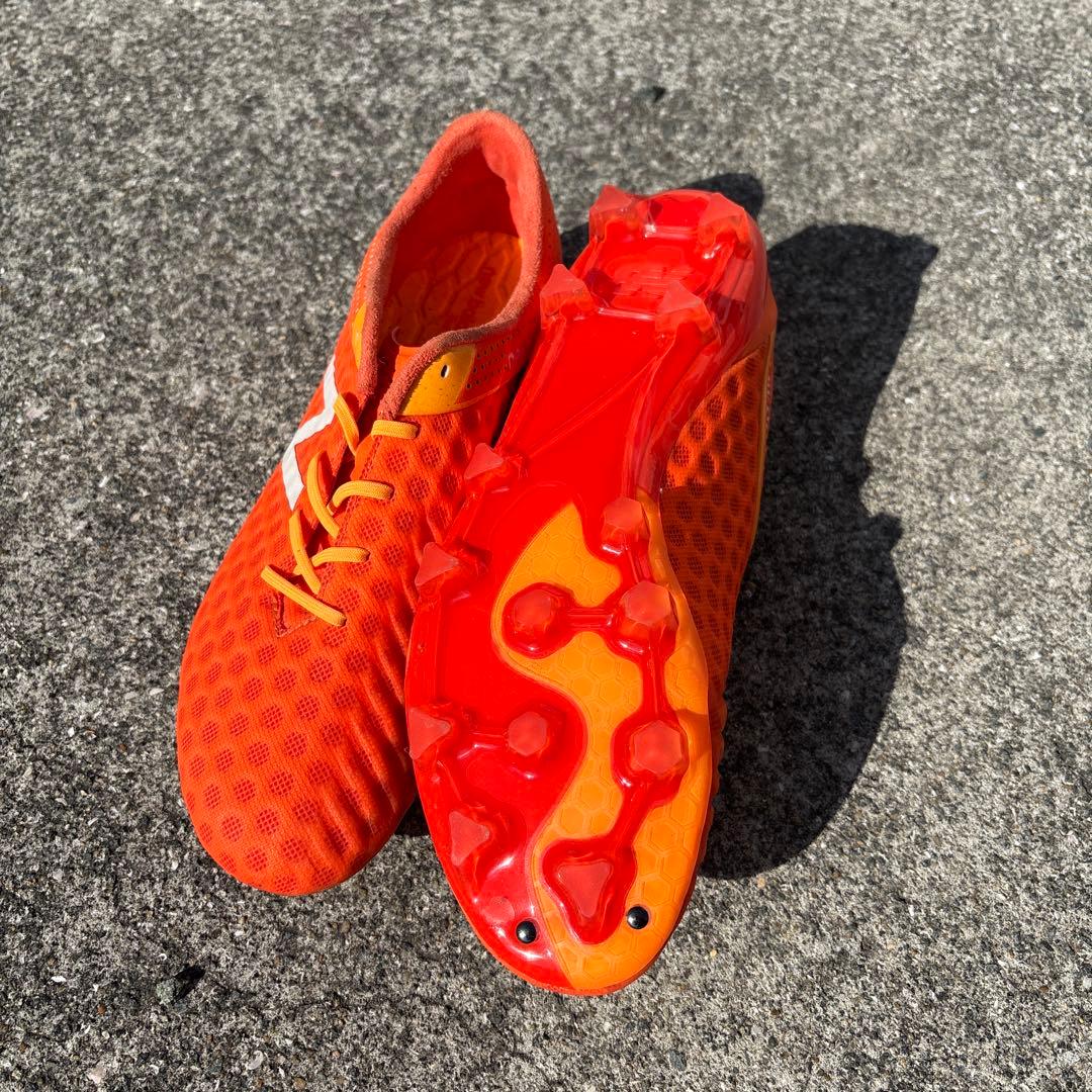 New Balance オレンジ サッカーシューズ　 28センチ