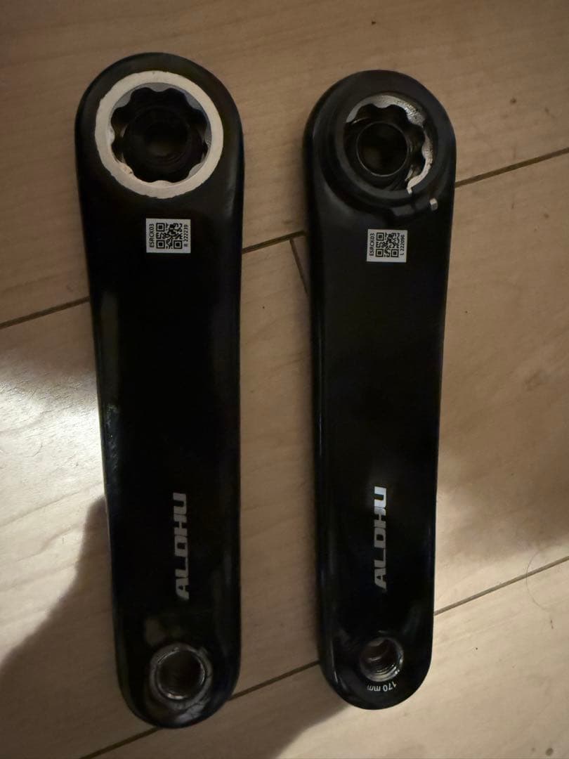 ALDHUカーボンクランク　ROTOR