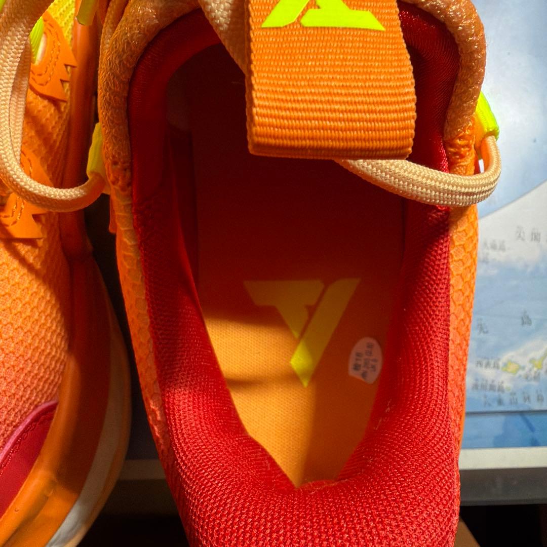 バスケットボールシューズ アディダス　adidas トレイヤング1