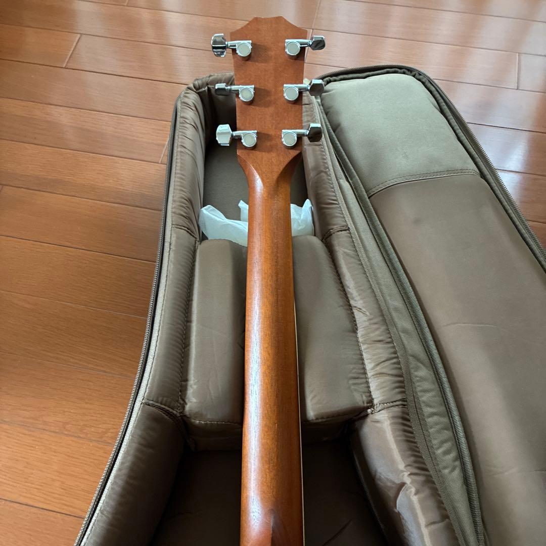 Taylor 214ce 2014年製　USED