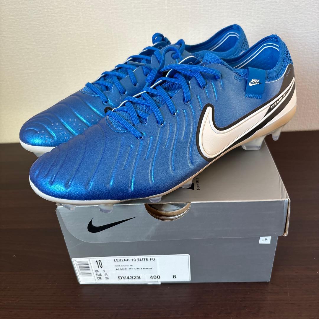 28　ナイキ　サッカー　スパイク　ティエンポ レジェンド 10　DV4328