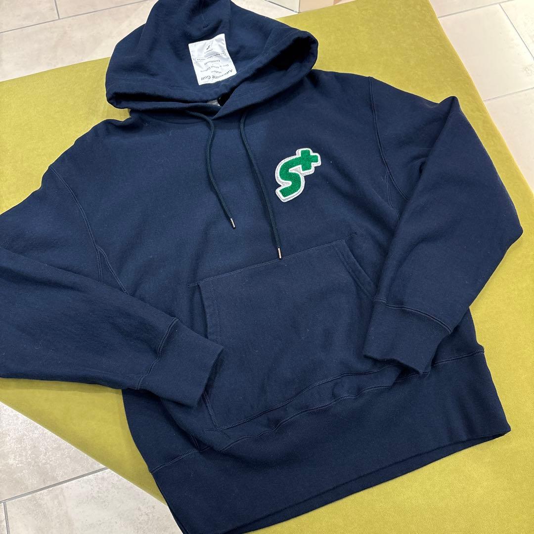 Sプラス ロゴワッペンパーカー