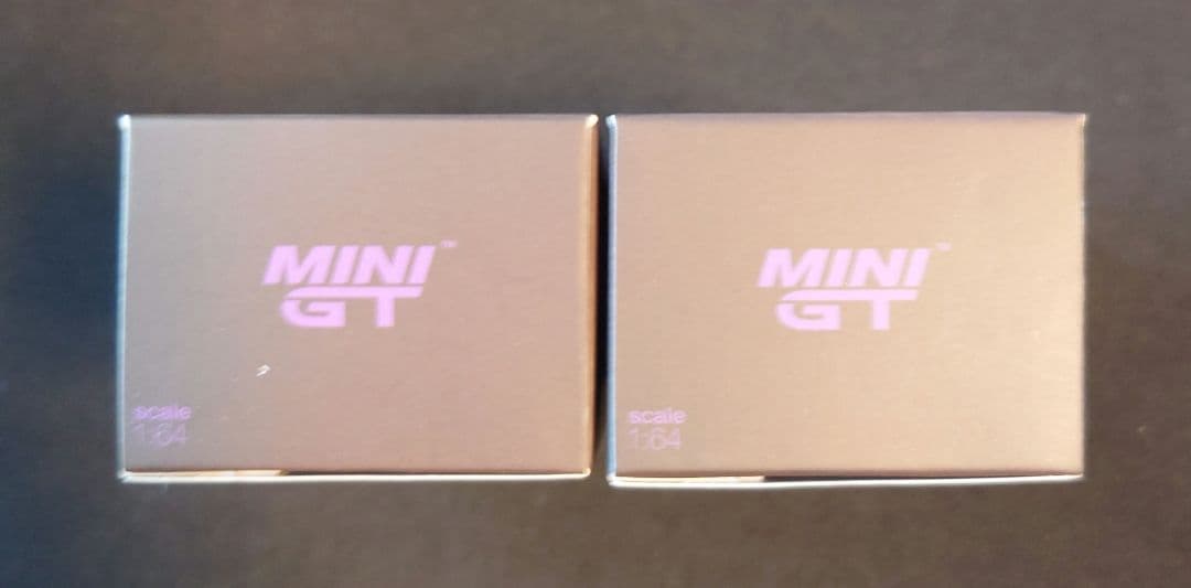 MINI GT LB★WORKS  M4 パープルグリーンメタリック 2台