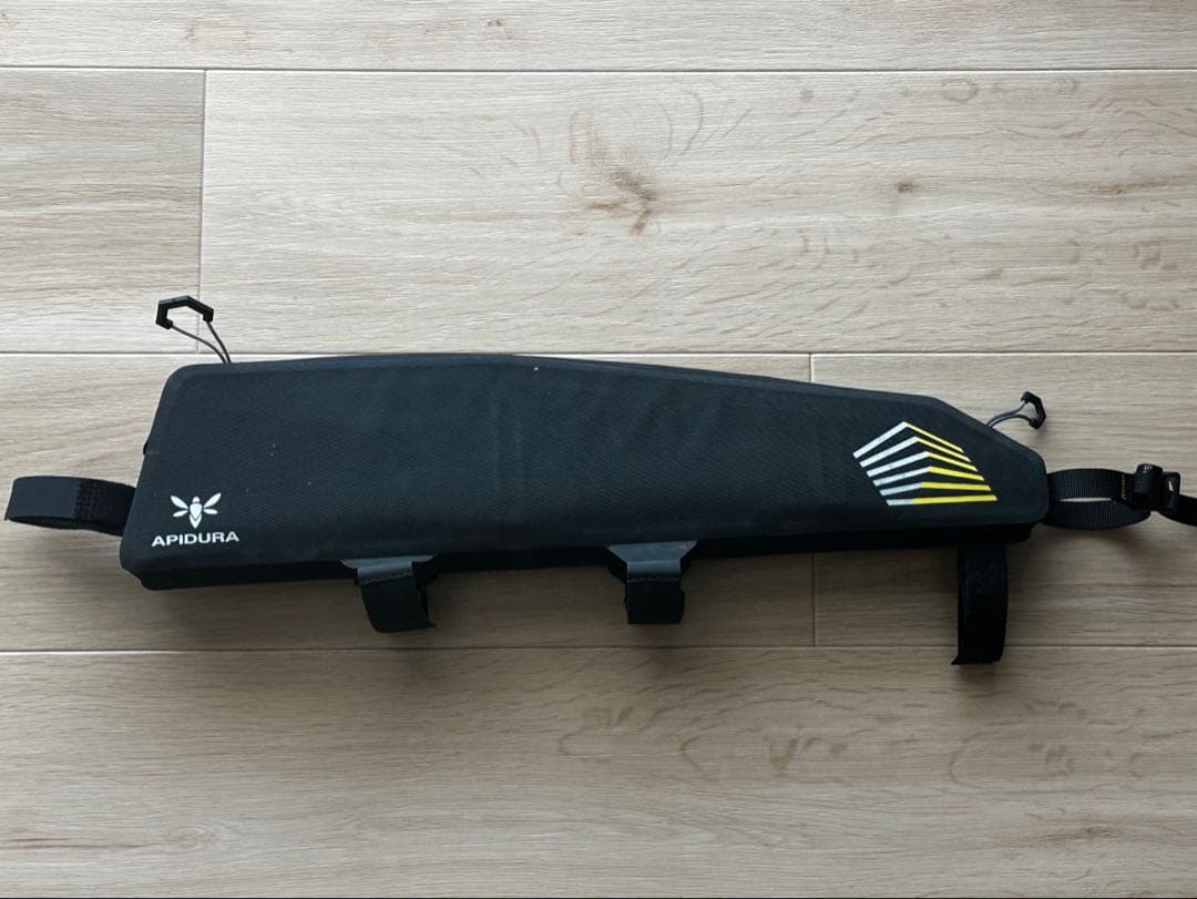 アピデュラ APIDURA レーシング ・ロングトップチューブパック