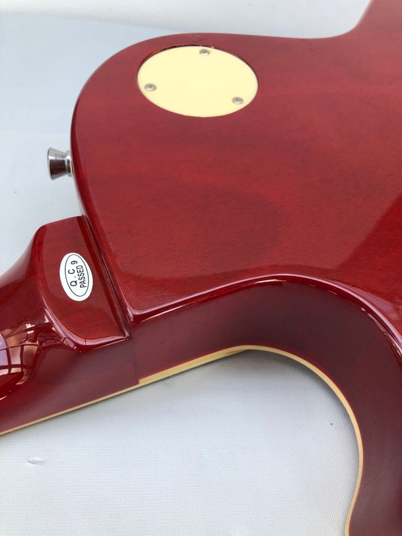 Maison レスポールタイプ　エレキギター(D183)