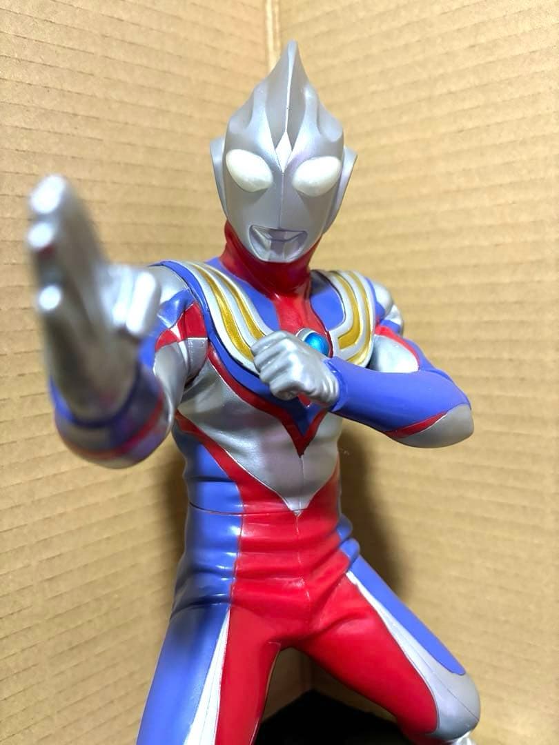 ビッグサイズソフビ3種　ウルトラマンティガ　マルチタイプ　グリッター　イーヴィル