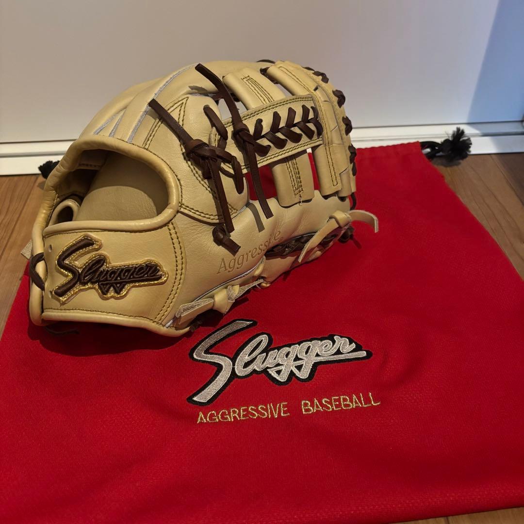 【美品】Slugger 軟式グローブ