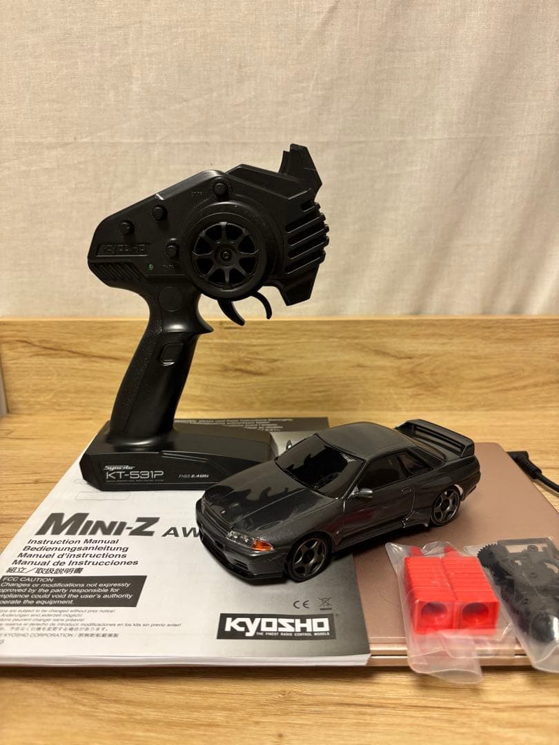 京商 ミニッツ AWD R32GT-R 箱無し ジャイロ LED