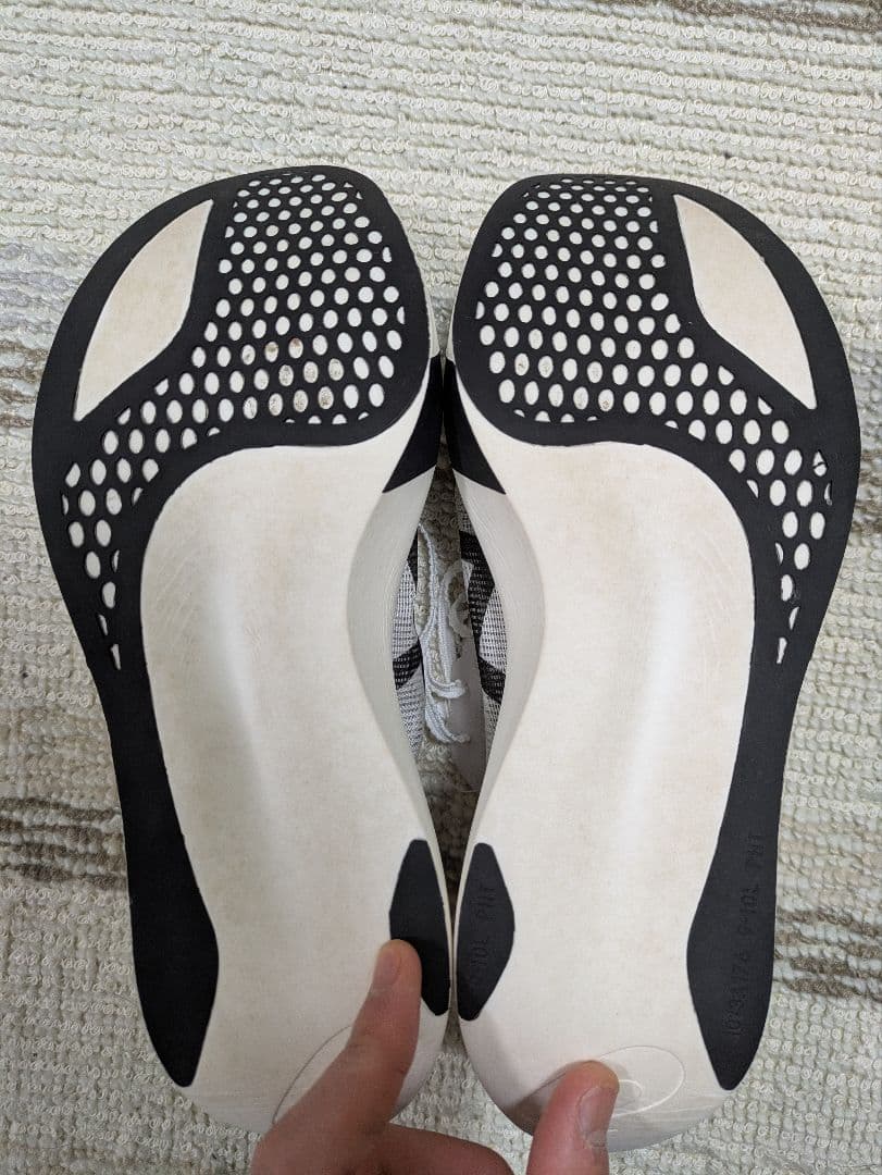 アシックスメタスピードレイ　27.5cm