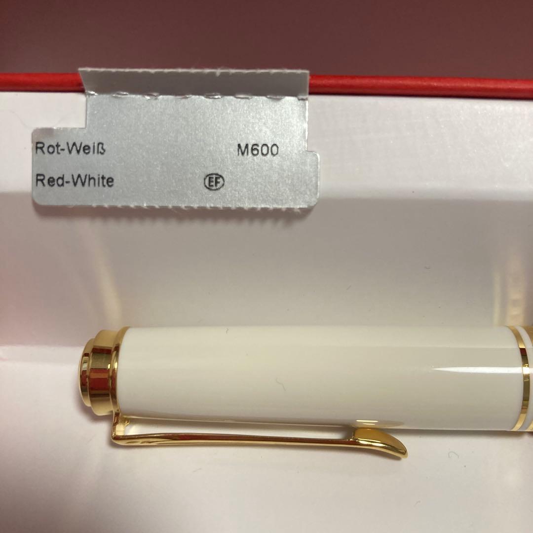 ペリカン 万年筆 Ｍ６００ レッドホワイト スーベレーン
