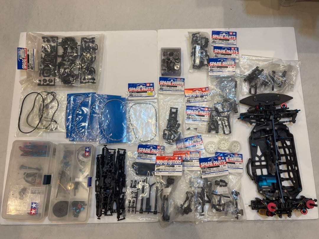 タミヤ TA05 本体とパーツいろいろ