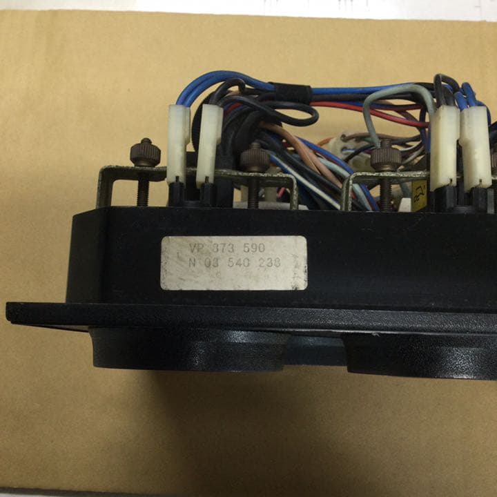 ボルボ　計基盤