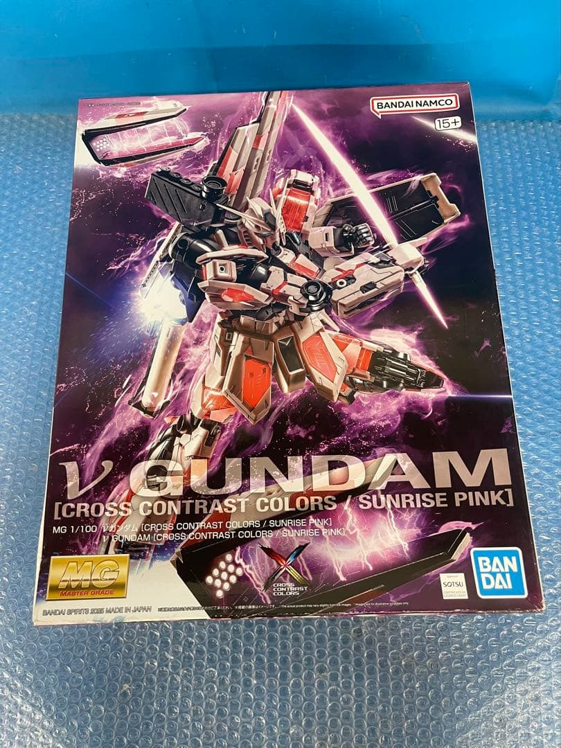 イベント限定 MG 1/100 RX-93 νガンダム(朝霞粉)