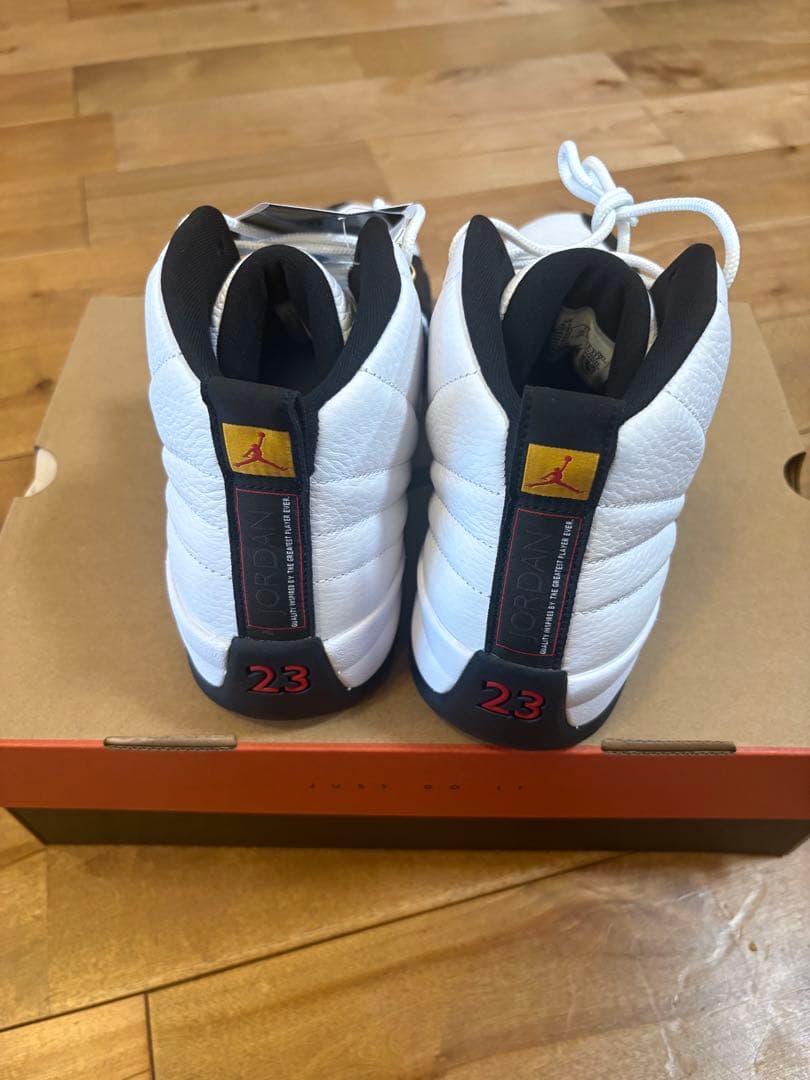 Air Jordan 12 ホワイト/ブラック 23