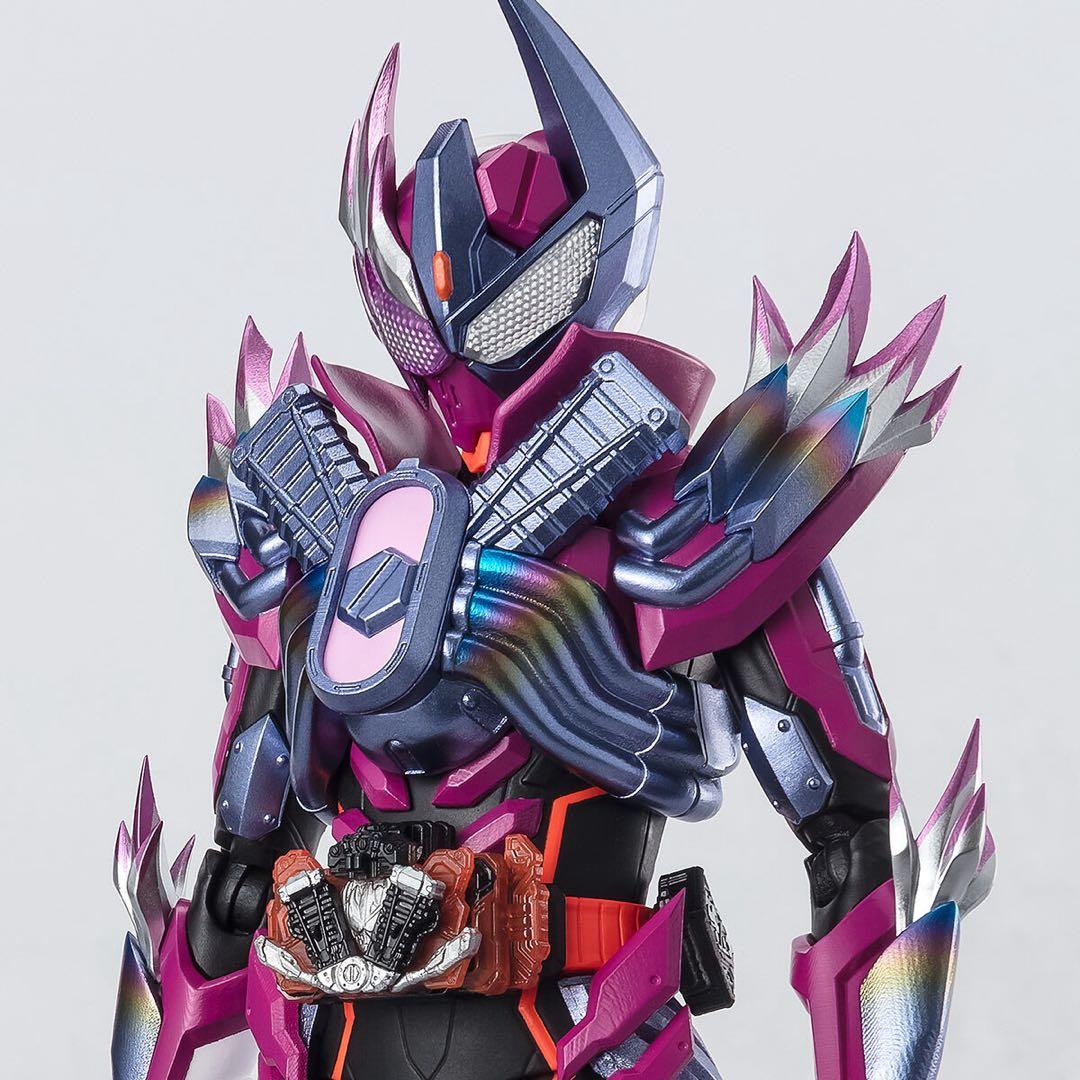 ニ*ケ様 SHFiguarts 仮面ライダーヴァルバラド