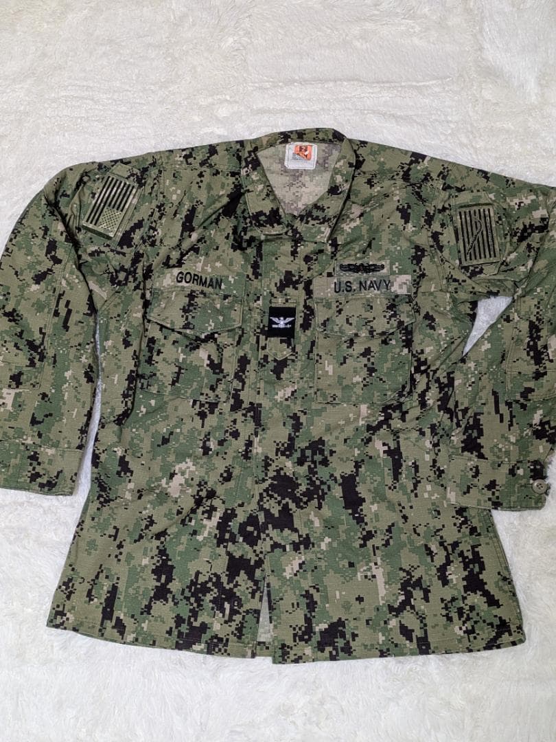 【美品】US NAVY アメリカ海軍 戦闘服 ジャケット 階級章ワッペン付き