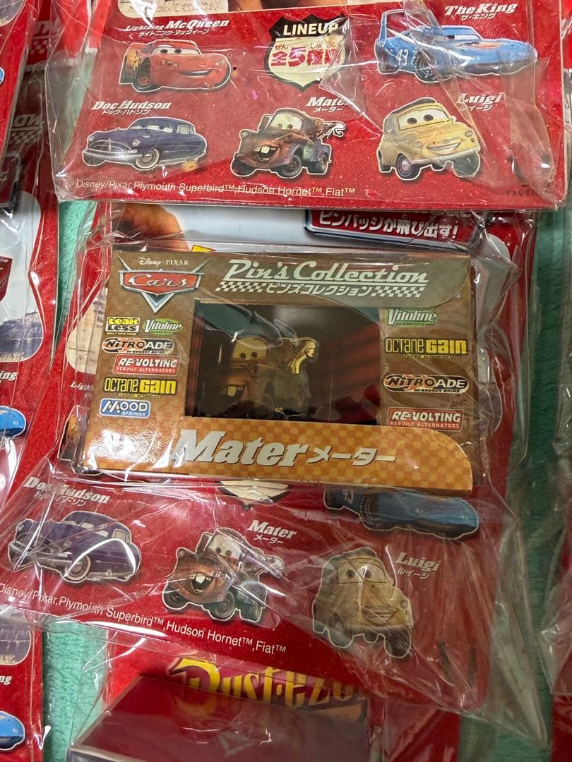 激レア カーズ Cars Pin's Collection セット