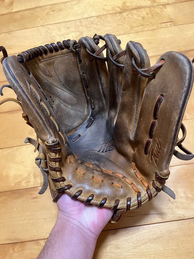 Mizuno Global Elite ピッチャー用グラブ