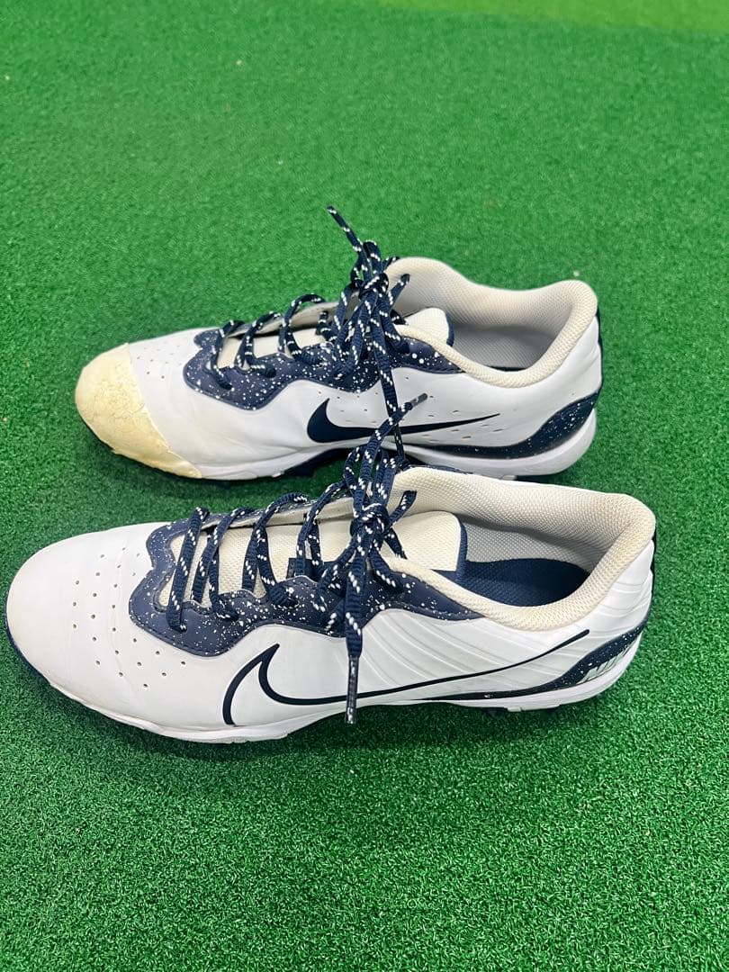 Nike スパイクシューズ ホワイト/ネイビー