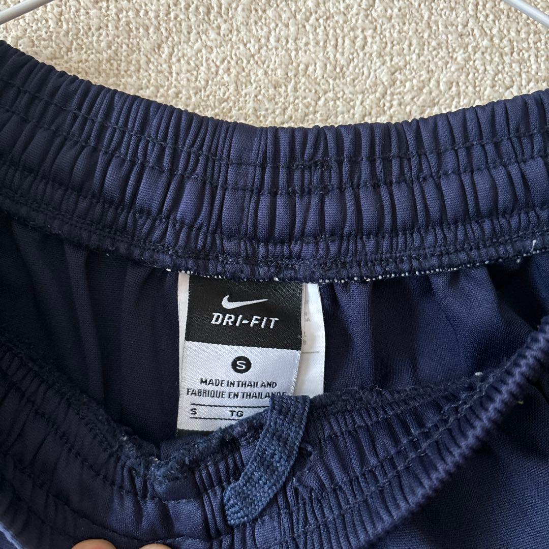 NIKE マンチェスターシティ17/18シーズントレーニングウェア