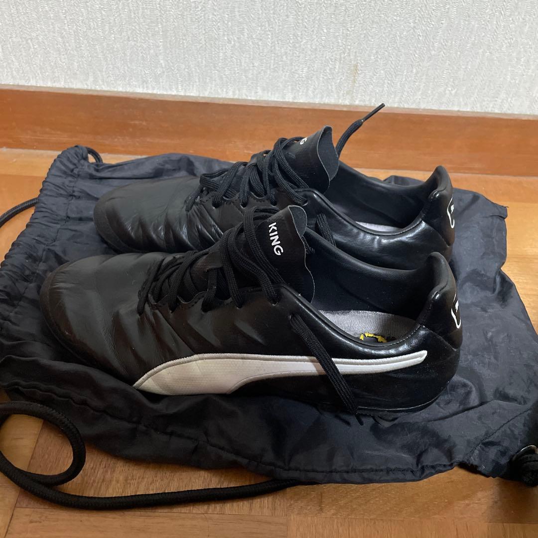Puma King ブラック サッカーシューズ