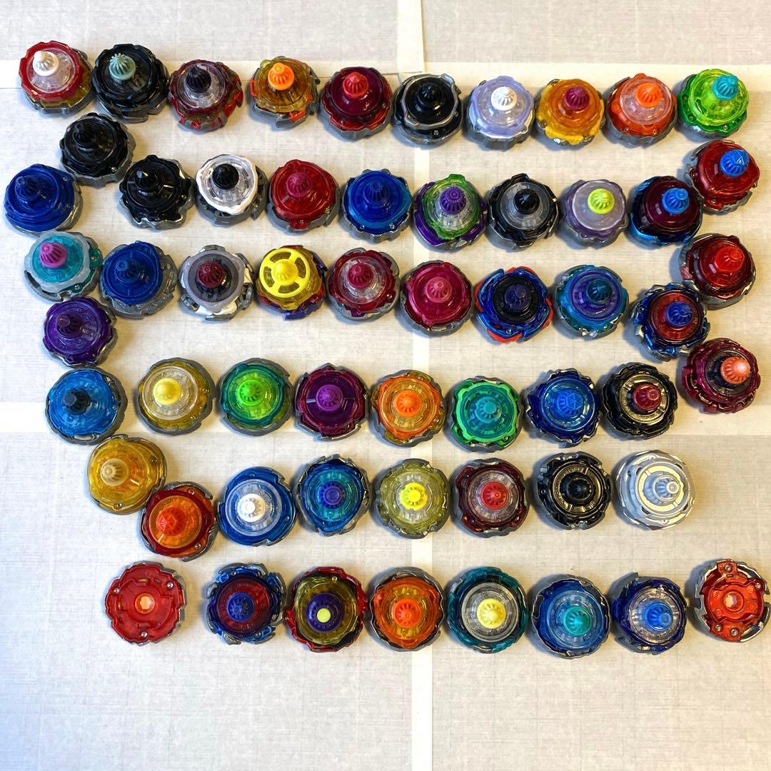 セール中❗️ベイブレード x 55個　ランチャーなど　引退品　まとめ売り