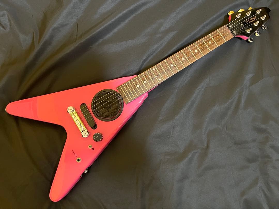 中古品 KGarage Uunior フライングV型 ピンクエレキギター訳あり