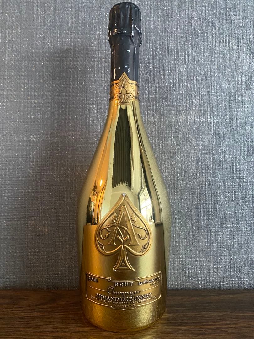 Armand de Brignac シャンパン ゴールド 750ml