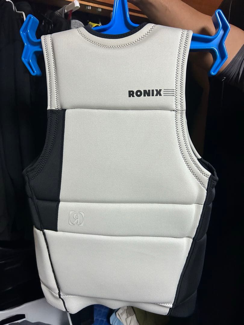 RONIX SUPREME ライフジャケット グレー/ブラック