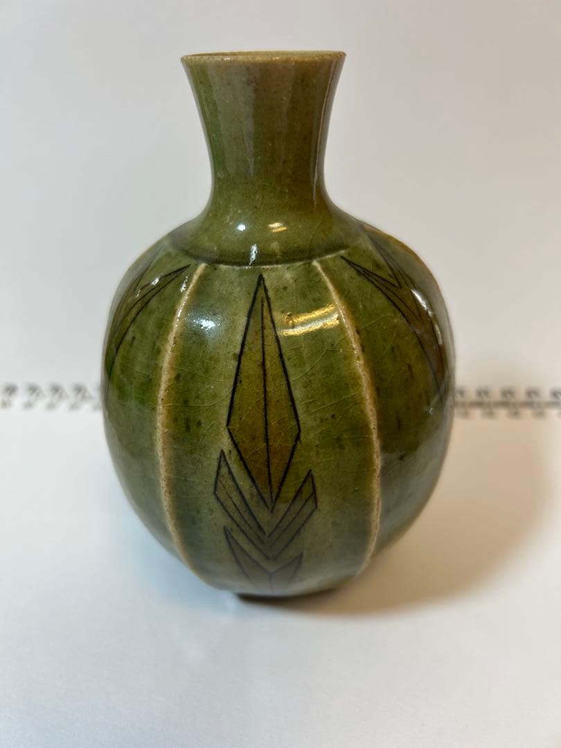 織戸象嵌花入れ