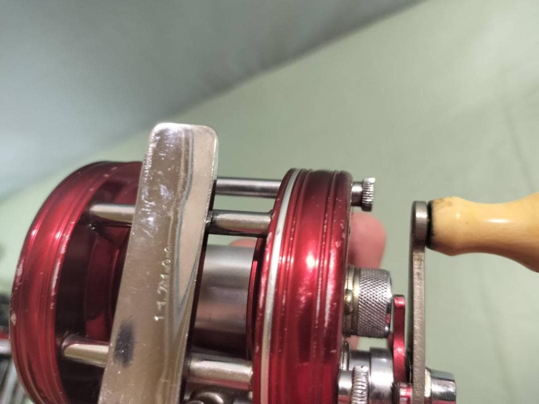 ★アブガルシア　アンバサダー 5０００　ビンテージ　リール レッド