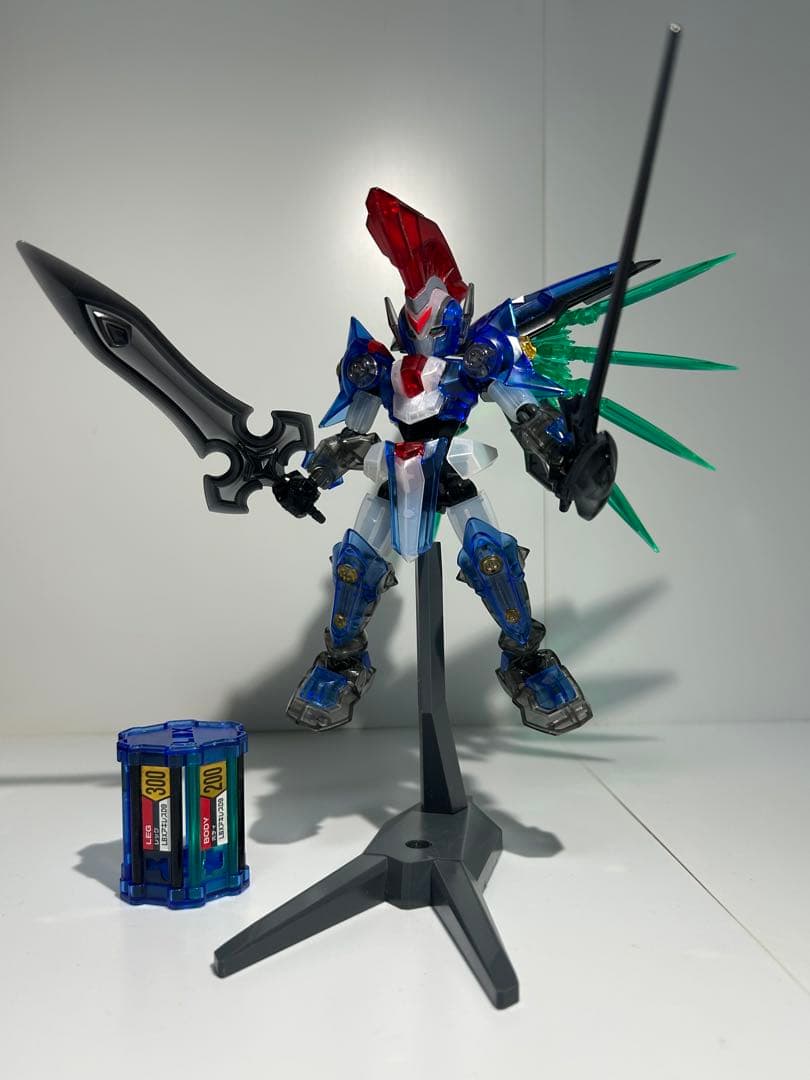 プラモデル　　模型　組立済　ダンボール戦機　LBX クリア　アキレスD9