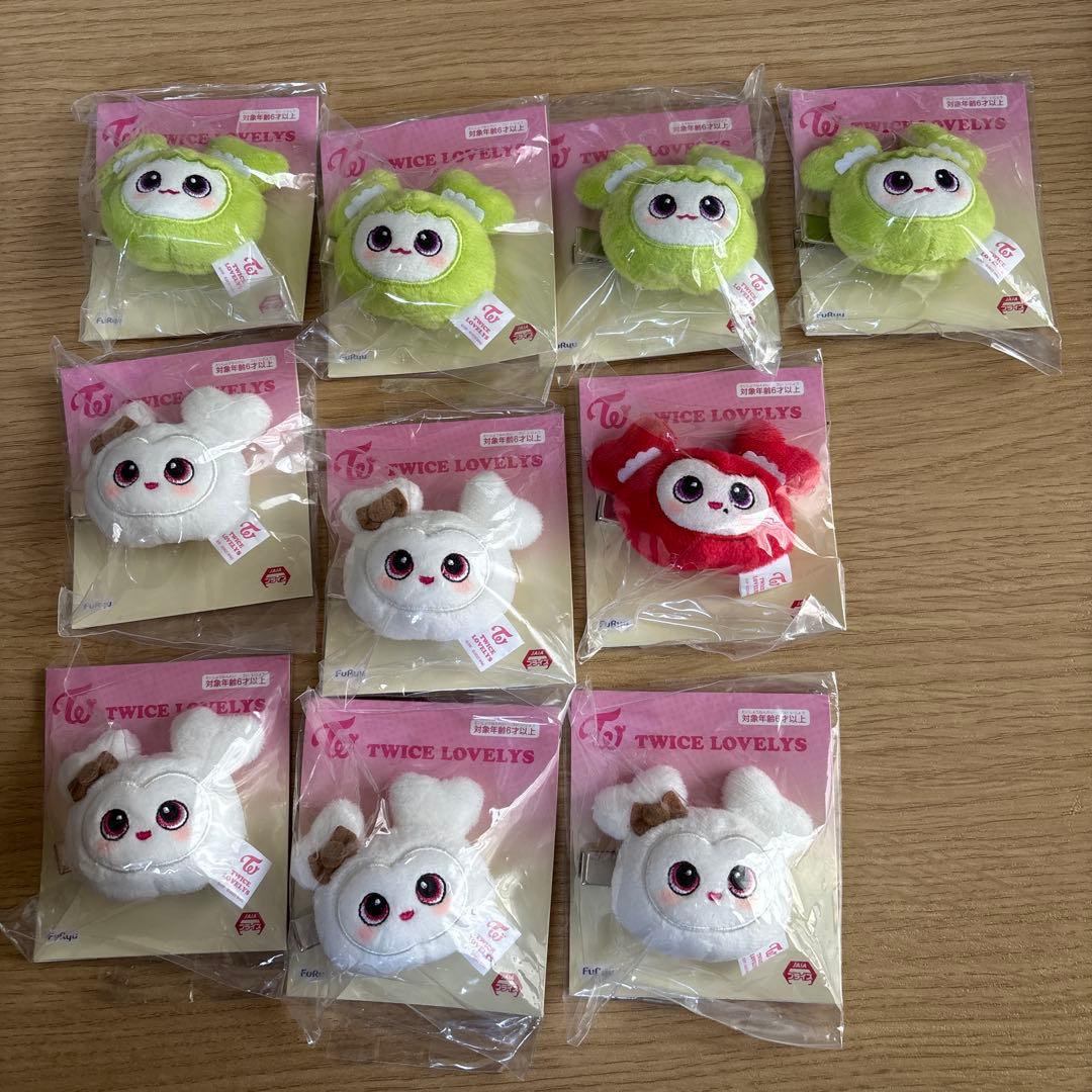 GIGO限定 TWICE ぬいぐるみヘアピン 10個