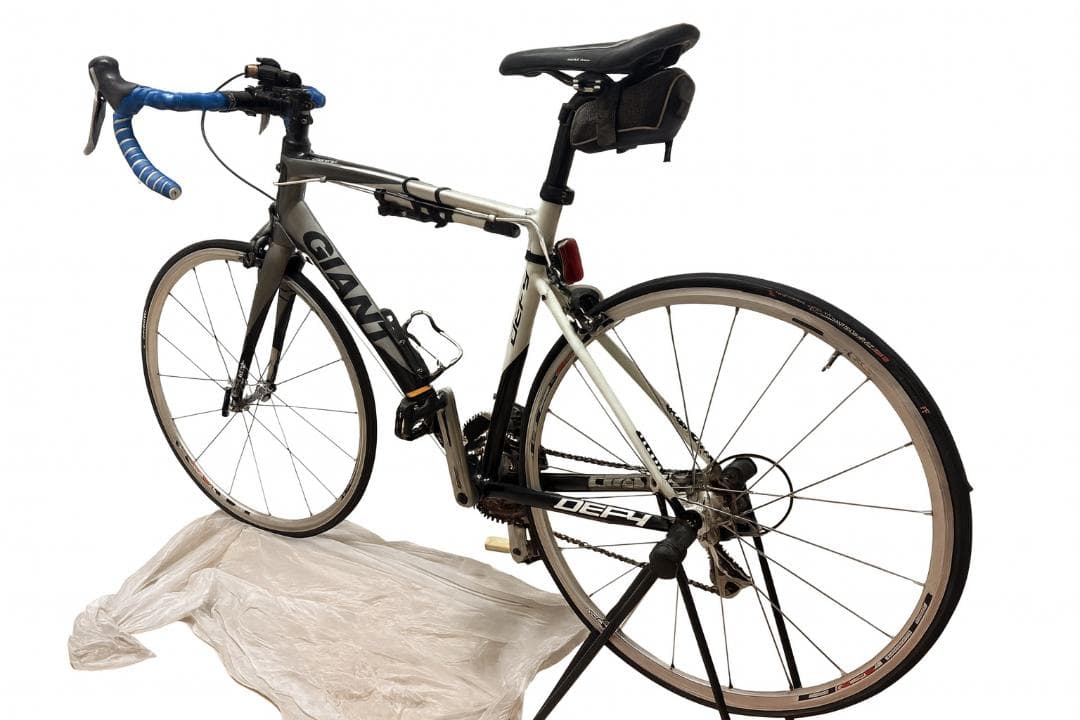 GIANT Defy ロードバイク 引き取りのみ 東京・ジャイアント