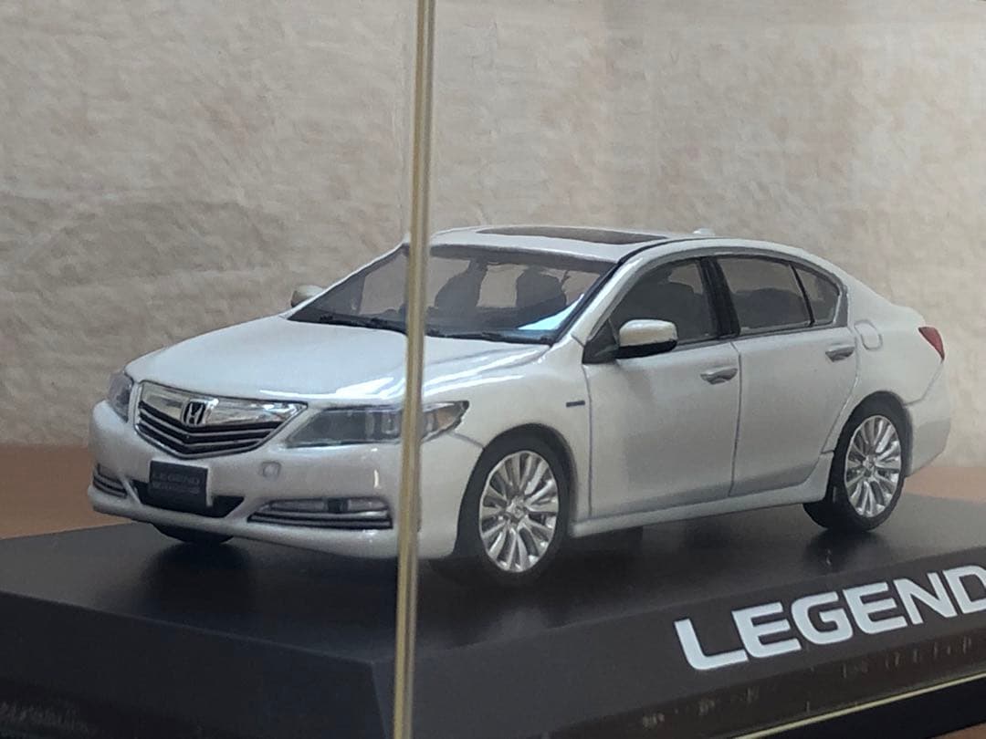 ホンダ LEGEND カラーサンプル ミニカー　1/43
