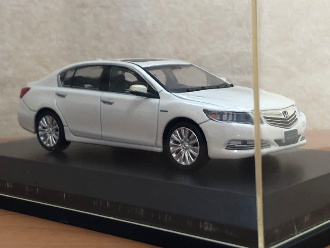 ホンダ LEGEND カラーサンプル ミニカー　1/43