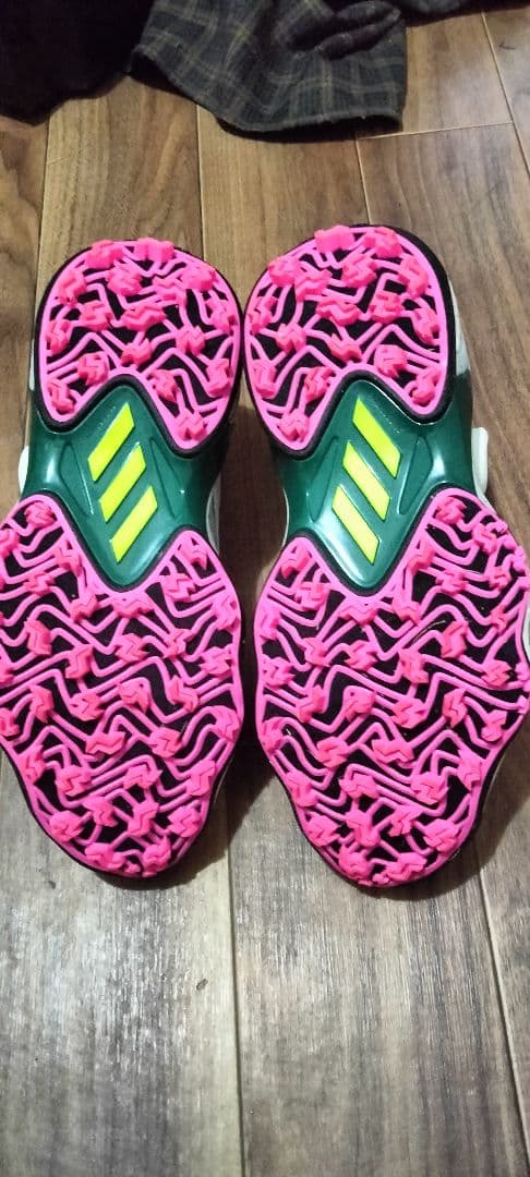 ホワイト ゴルフシューズ BOOST