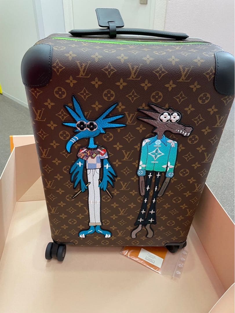 お値下げしました。 ルイヴィトン　ホライゾン55 限定