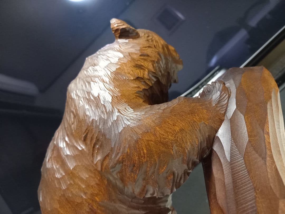 希少　アイヌ　熊　一刀彫　木彫り　堀井作　銘有り　中型　サイズ