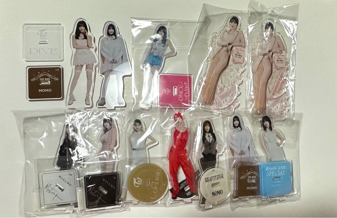 twice モモ　アクスタ　まとめ売り