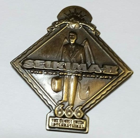 聖飢魔Ⅱ　バッチ　ブロンズ色　金属製