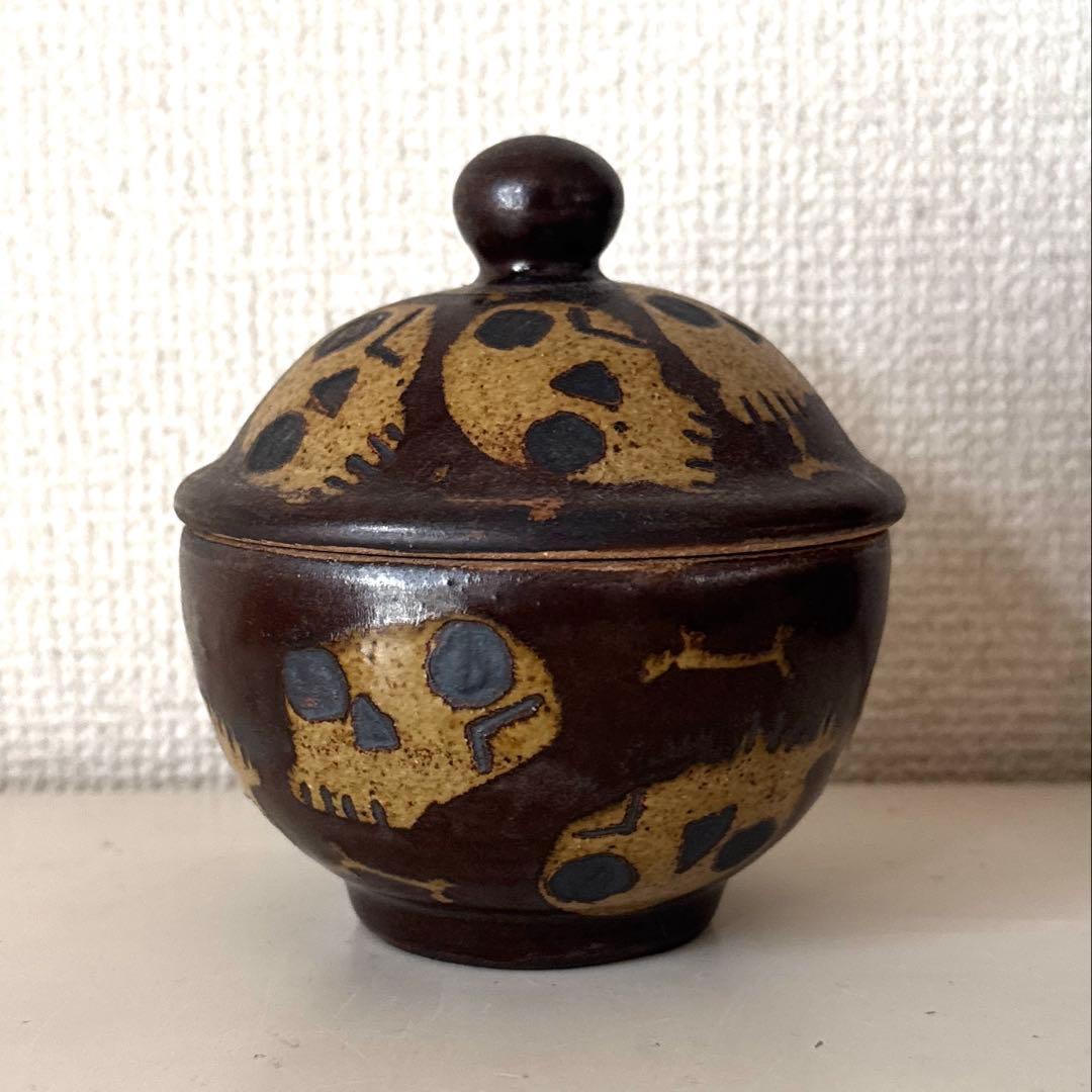 やちむん　工房十鶴　蓋物　ドクロ