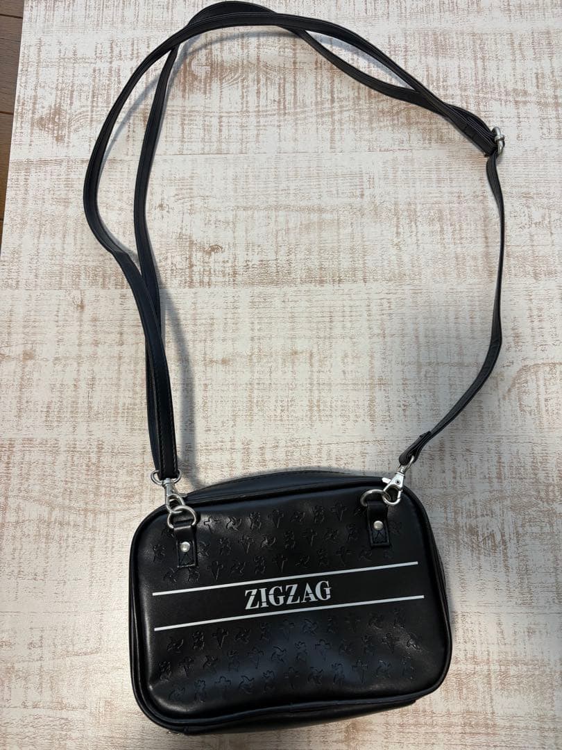 真天地開闢集団 ジグザグ 守護皮革袋 ショルダーバッグ