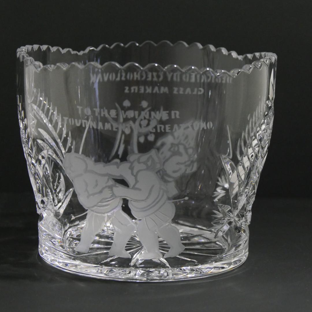 ボヘミアンクリスタルグラス；オブジェ（相撲）